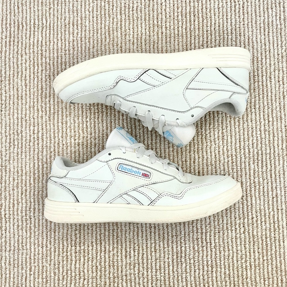 reebok club c sneakers - size wmns US 9